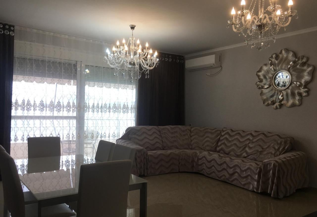 סרנדה Royal Queen And King Luxury Apartment מראה חיצוני תמונה