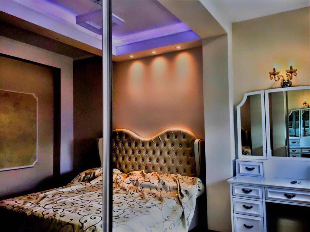 סרנדה Royal Queen And King Luxury Apartment מראה חיצוני תמונה